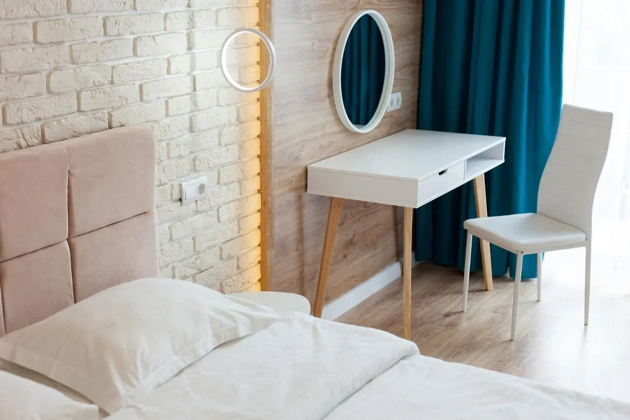 Leogrand Three Bedrooms Vip Apartments On Kniazia Romana 12 Lviv Ukraine