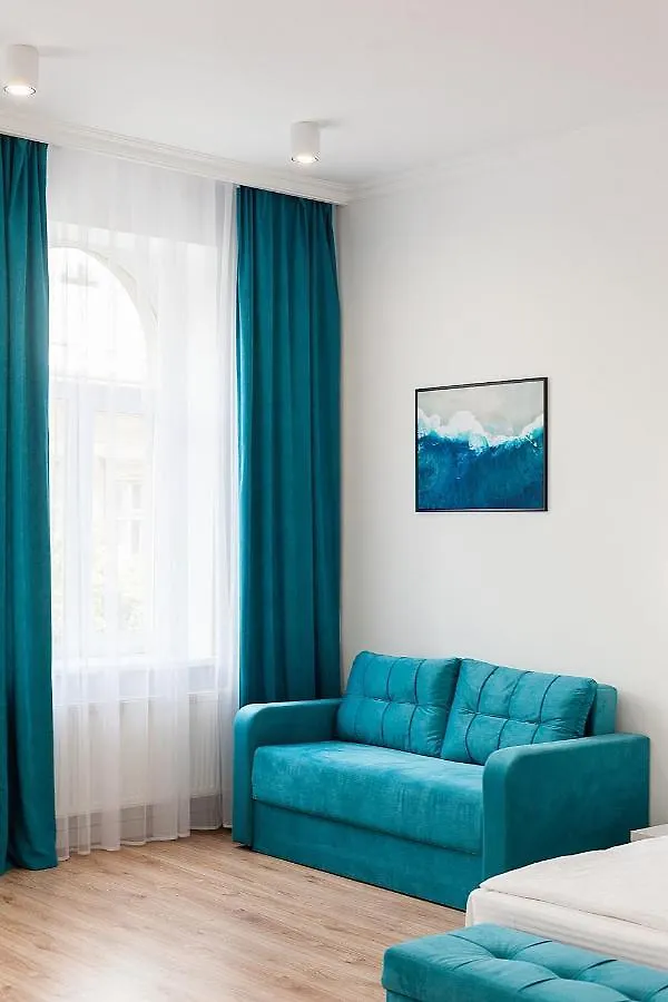 Leogrand Three Bedrooms Vip Apartments On Kniazia Romana 12 Λβιβ