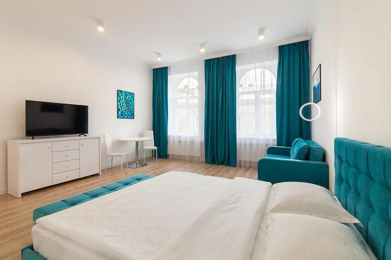 Leogrand Three Bedrooms Vip Apartments On Kniazia Romana 12 Λβιβ