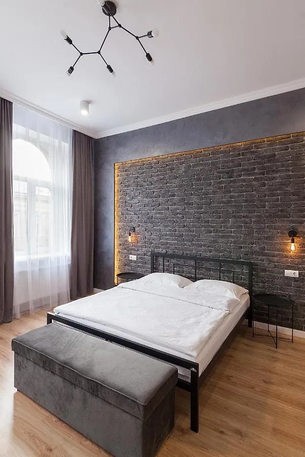 Leogrand Three Bedrooms Vip Apartments On Kniazia Romana 12 Λβιβ